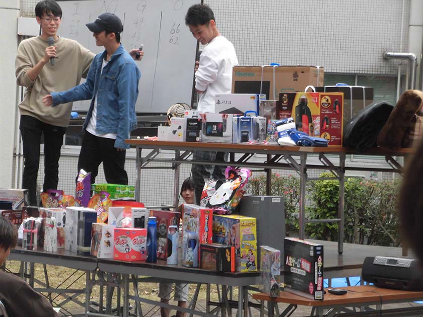 お菓子もたくさん。